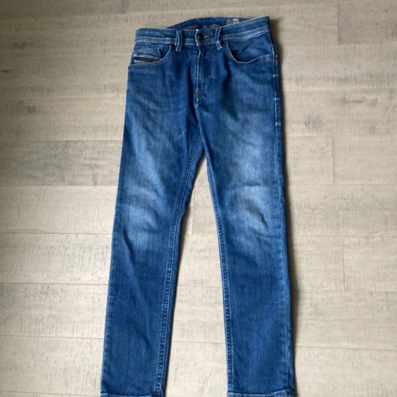⭐️DIESEL⭐️ Men’s Thommer-T Stretch Denim Jeans* W26 - Picture 2 of 7